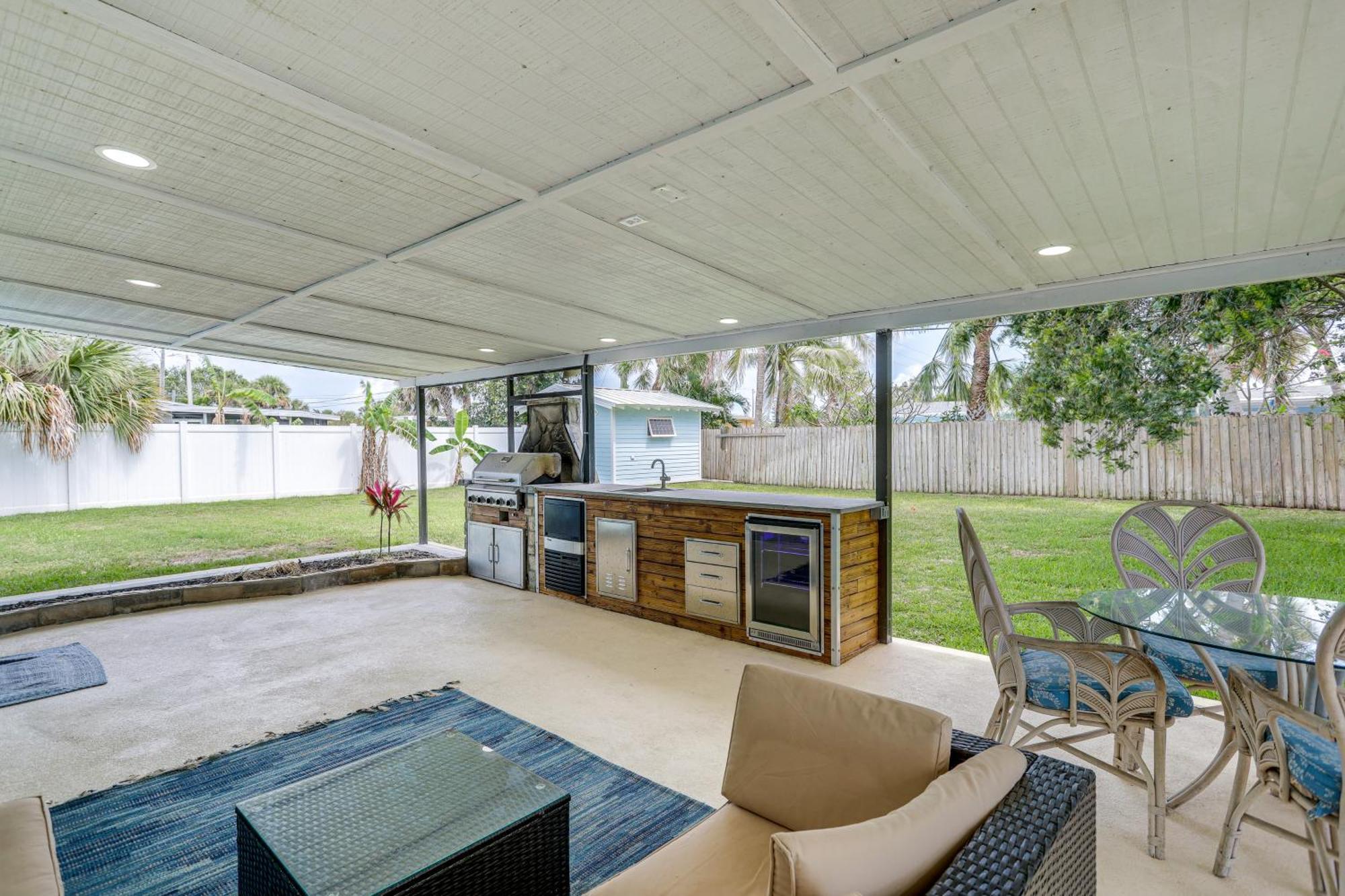 Pet-Friendly Cocoa Beach Home Walk To Beach! Exteriér fotografie