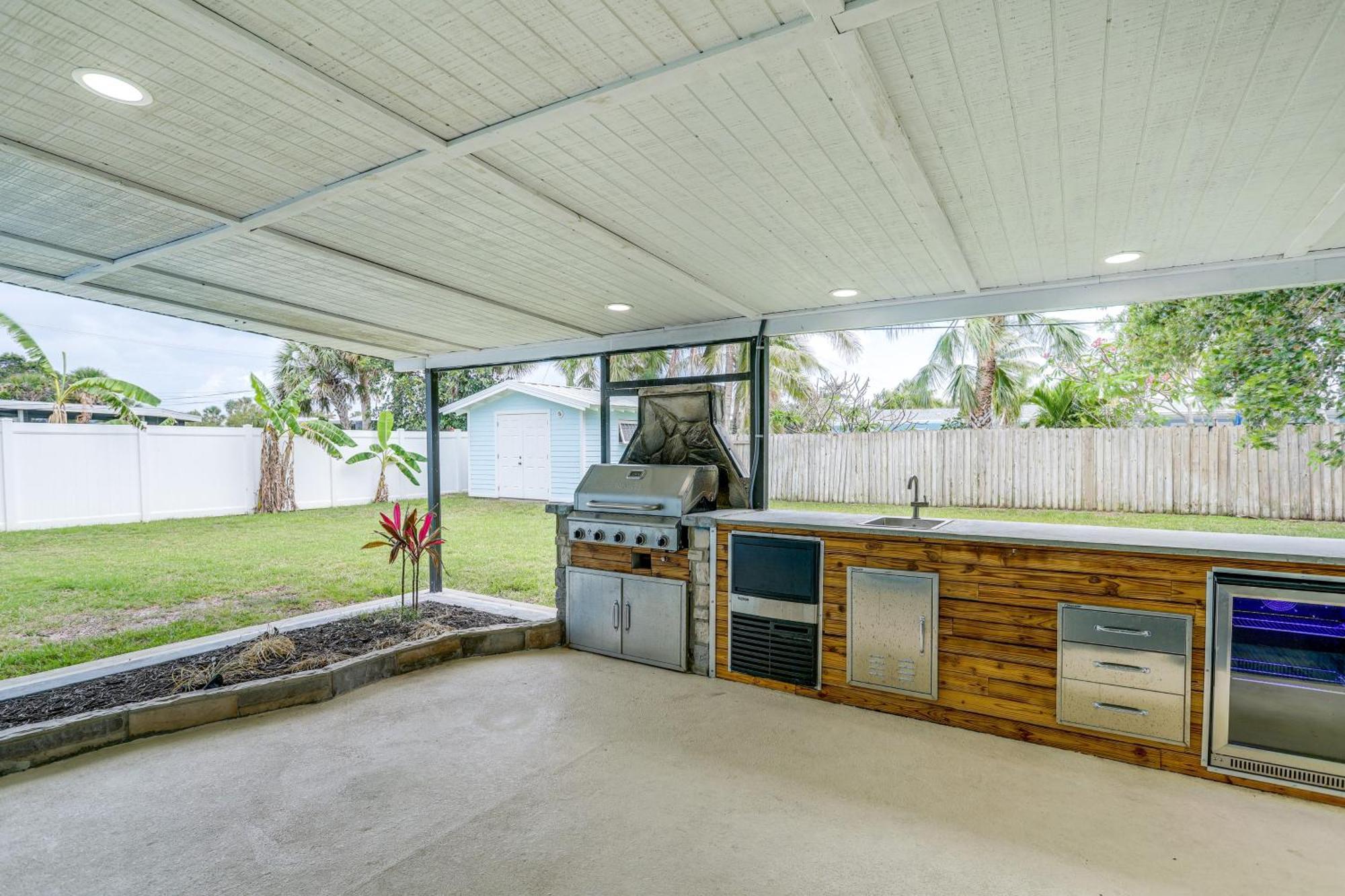 Pet-Friendly Cocoa Beach Home Walk To Beach! Exteriér fotografie