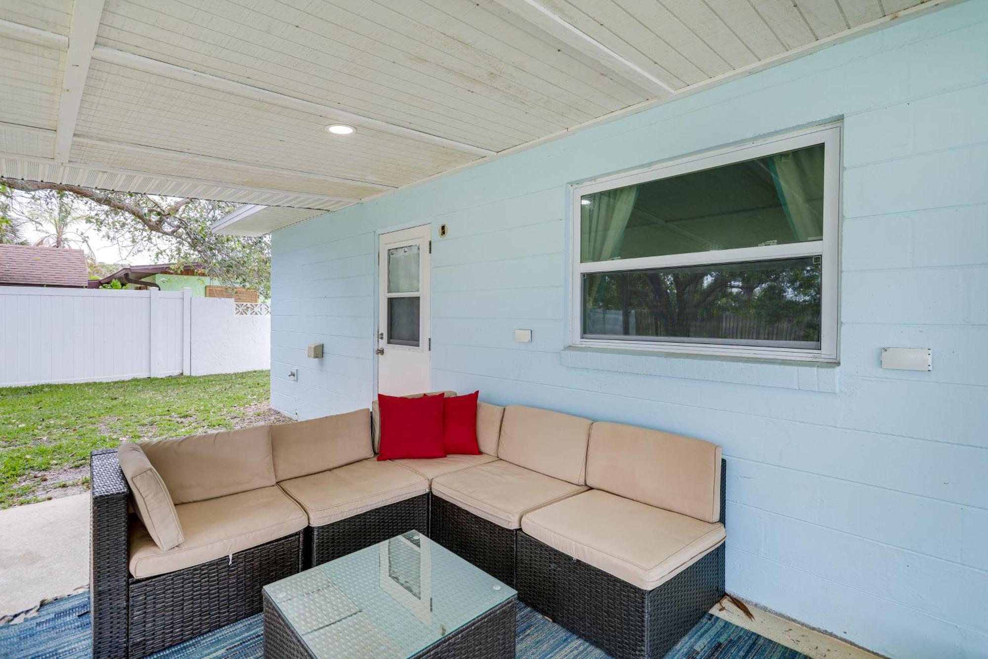 Pet-Friendly Cocoa Beach Home Walk To Beach! Exteriér fotografie
